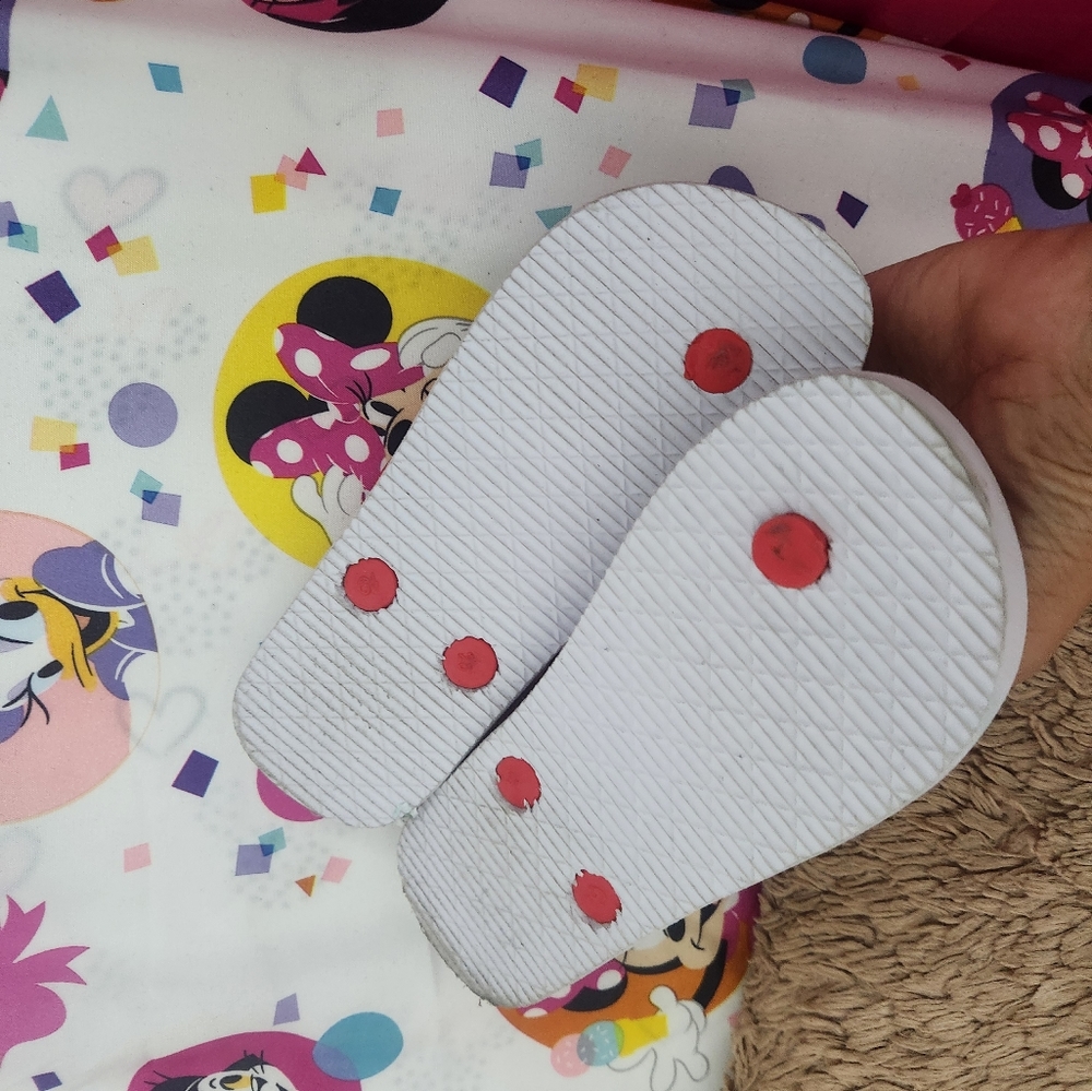 Sandal - Picture 2 of 3